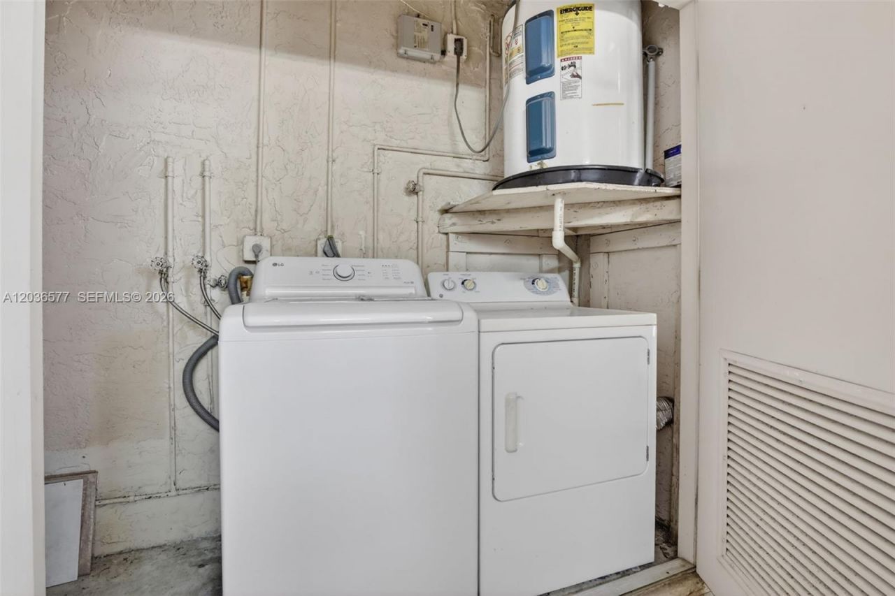 11931 NW 11th St, Unit 11931, Pembroke Pines, FL 33026 Photo
