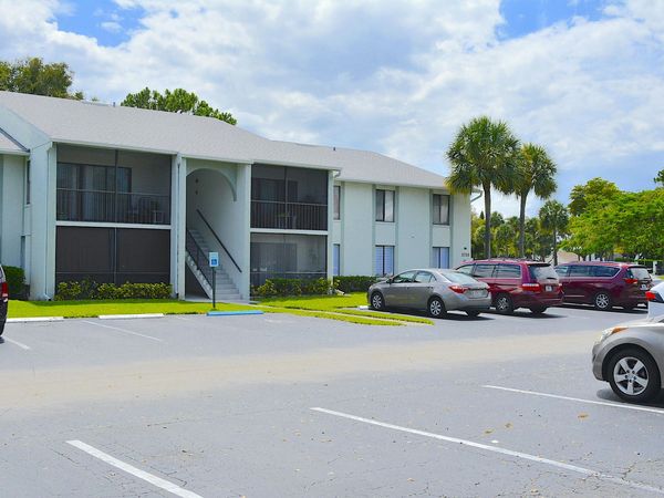 3726 Savoy Lane, Unit D2, West Palm Beach, FL 33417