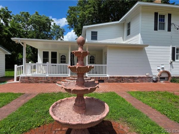 501 N Monroe, Versailles, MO 65084
