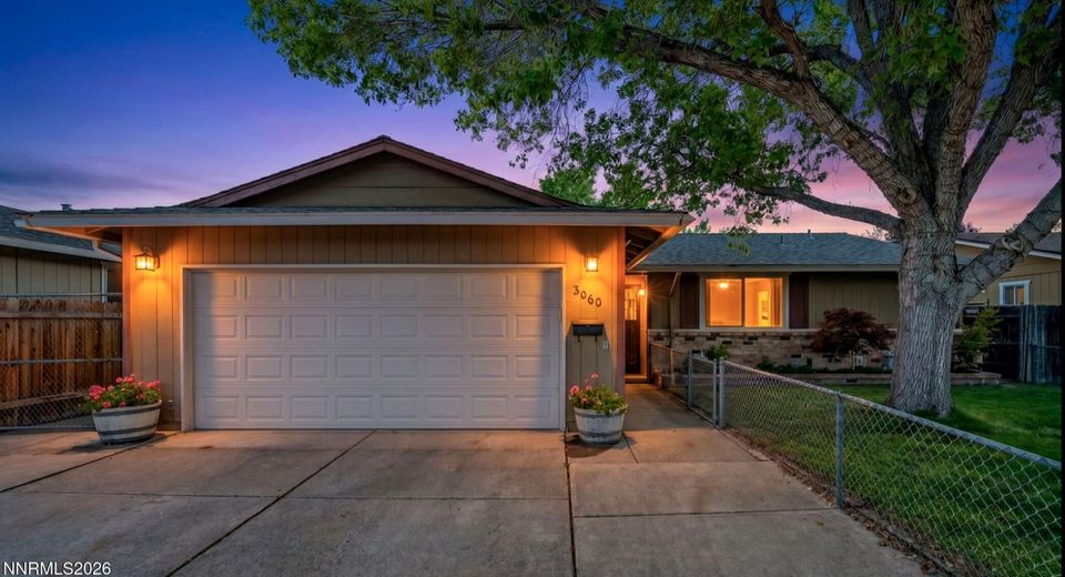 3060 Meadowlands Drive, Sparks, NV 89431 Photo