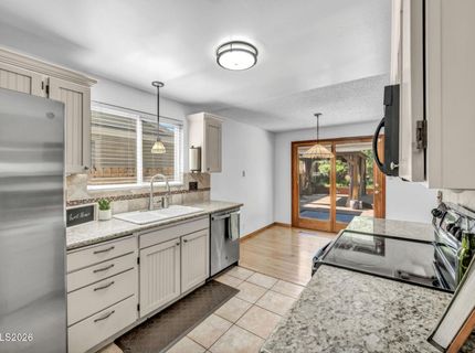 3060 Meadowlands Drive, Sparks, NV 89431 Photo
