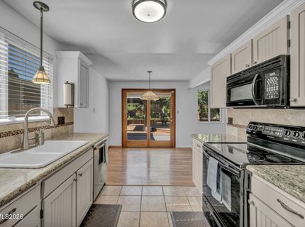 3060 Meadowlands Drive, Sparks, NV 89431 Photo
