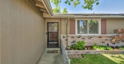 3060 Meadowlands Drive, Sparks, NV 89431 Photo