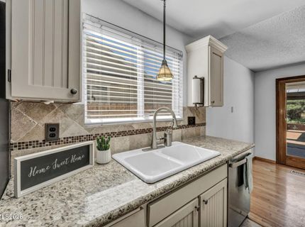3060 Meadowlands Drive, Sparks, NV 89431 Photo