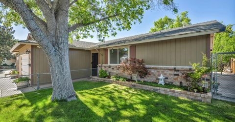 3060 Meadowlands Drive, Sparks, NV 89431 Photo
