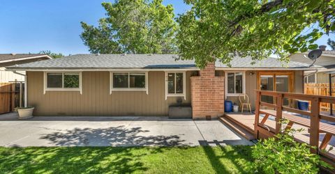 3060 Meadowlands Drive, Sparks, NV 89431 Photo
