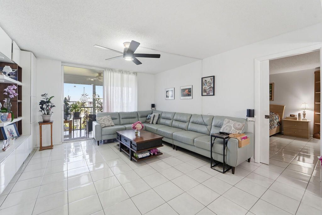 6500 NW 2nd Avenue, Unit 509, Boca Raton, FL 33487 Photo