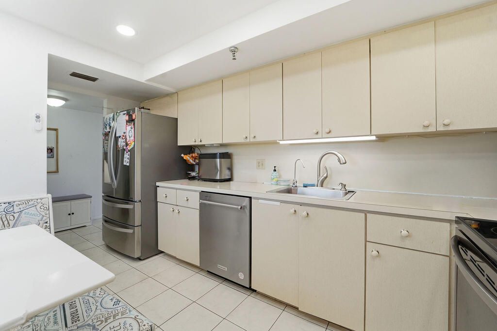6500 NW 2nd Avenue, Unit 509, Boca Raton, FL 33487 Photo