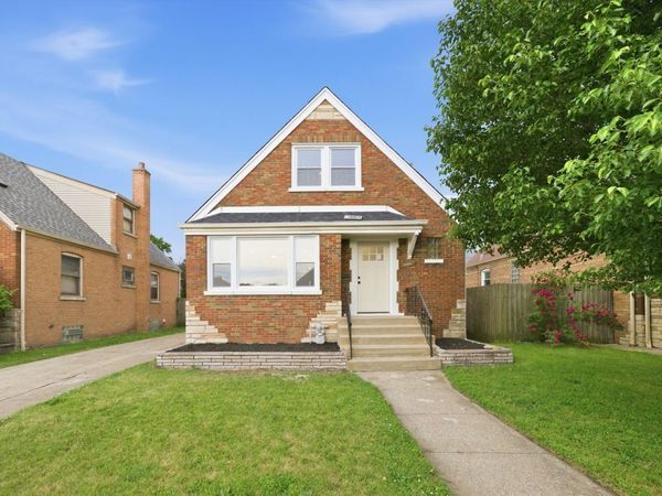 10910 S Avenue L , Chicago, IL 60617