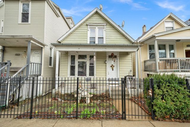 4208 S Artesian Avenue , Chicago, IL 60632