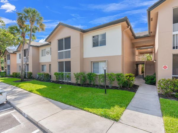 9855 Westview Drive, Unit 714, Coral Springs, FL 33076