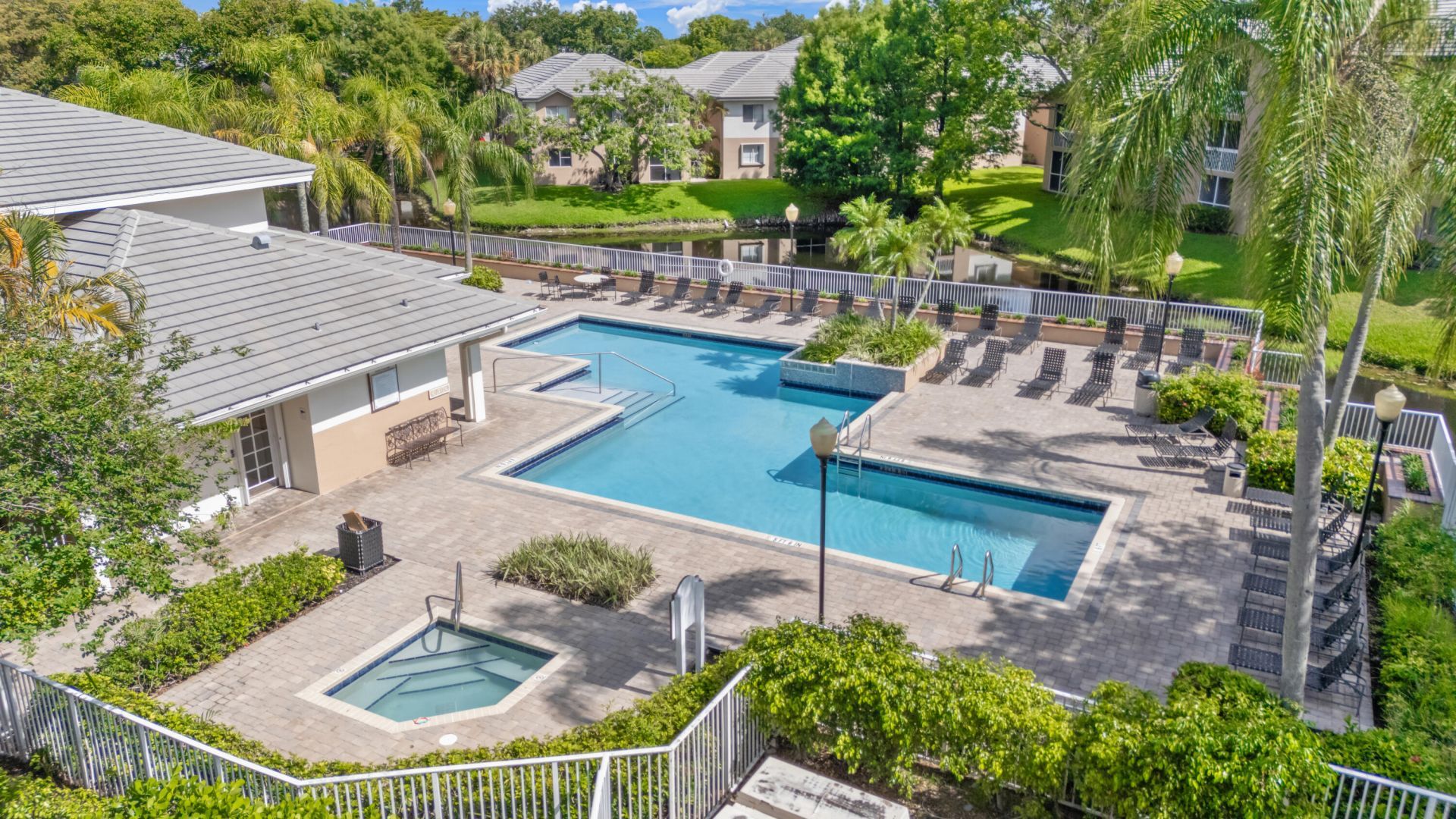9855 Westview Drive, Unit 714, Coral Springs, FL 33076 Photo