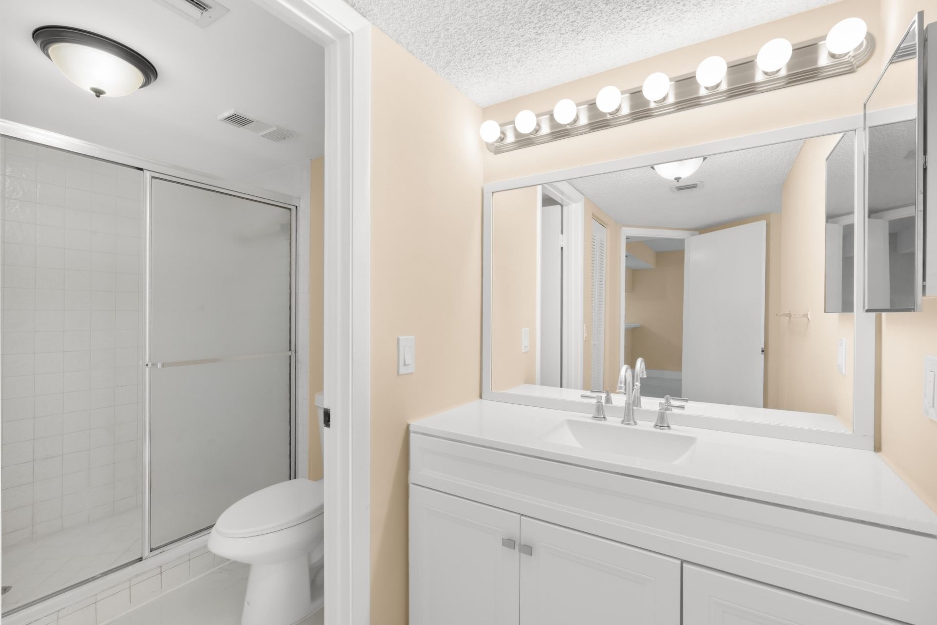 9855 Westview Drive, Unit 714, Coral Springs, FL 33076 Photo