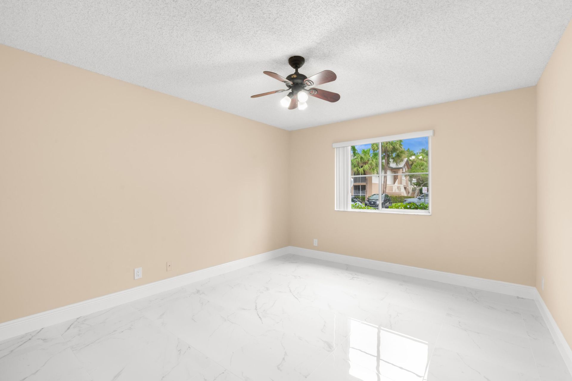 9855 Westview Drive, Unit 714, Coral Springs, FL 33076 Photo