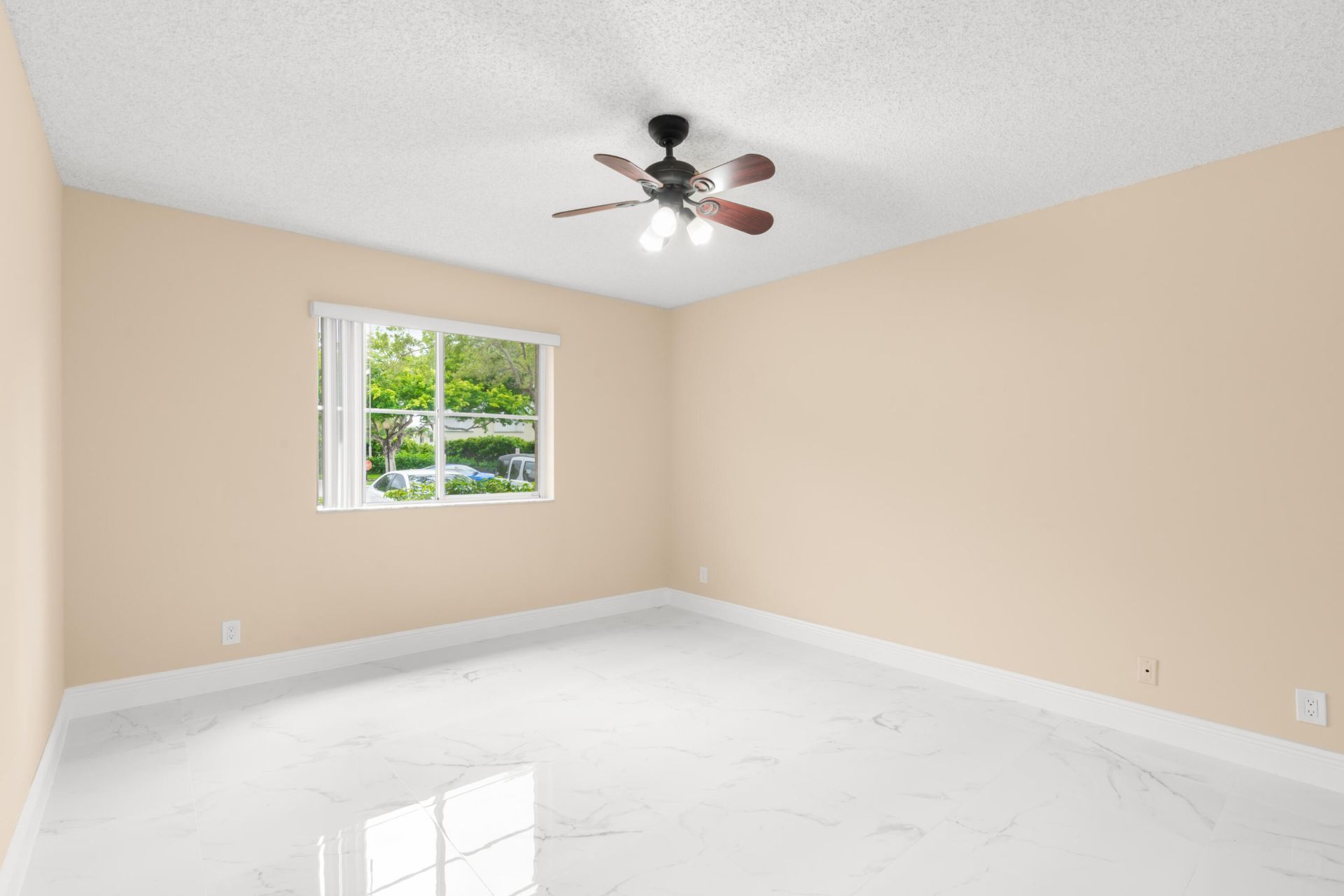 9855 Westview Drive, Unit 714, Coral Springs, FL 33076 Photo