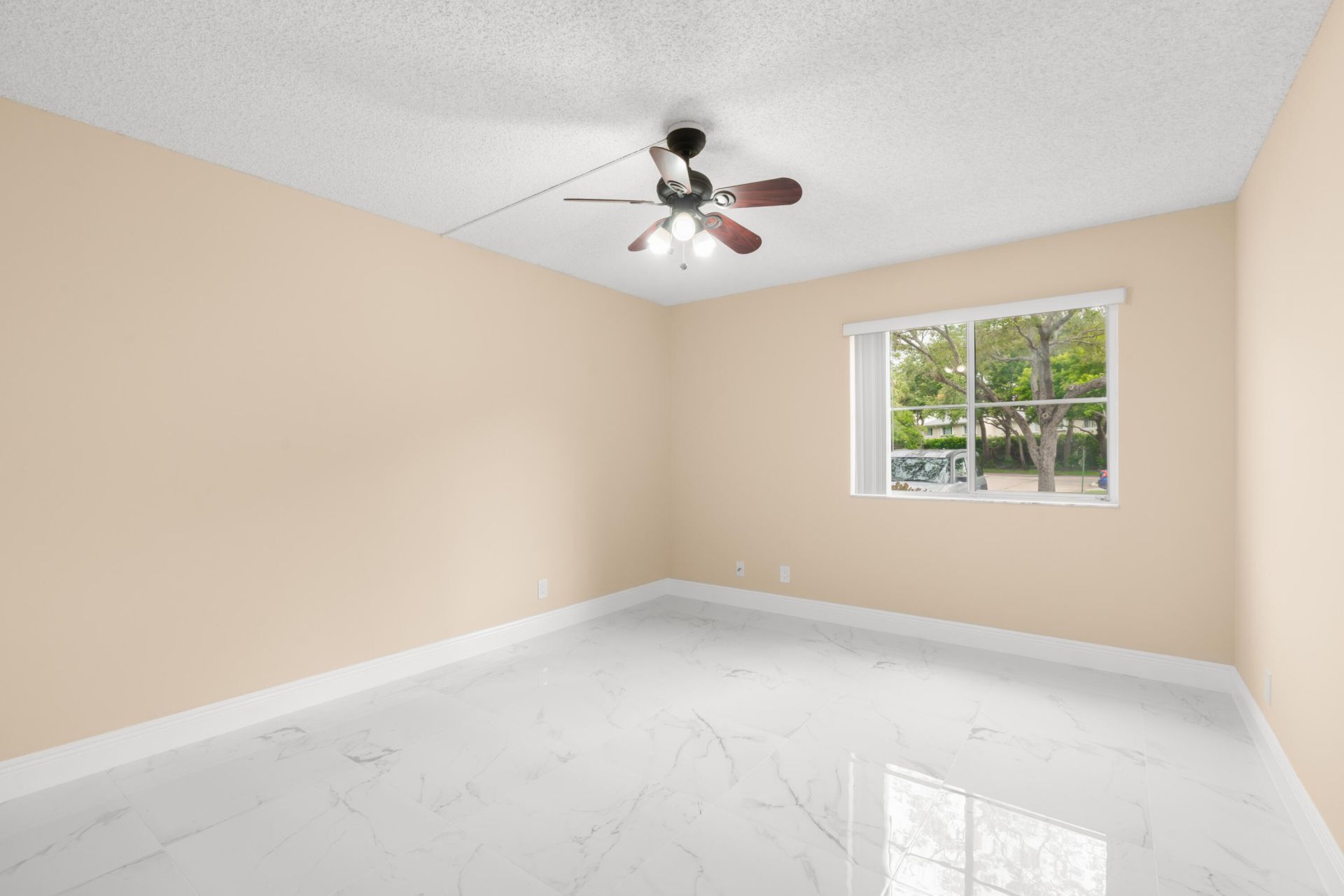 9855 Westview Drive, Unit 714, Coral Springs, FL 33076 Photo
