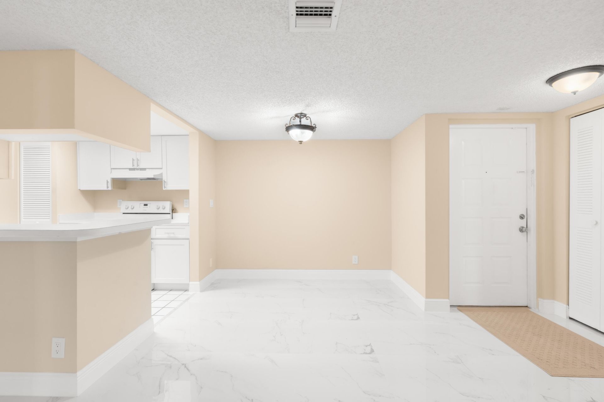 9855 Westview Drive, Unit 714, Coral Springs, FL 33076 Photo