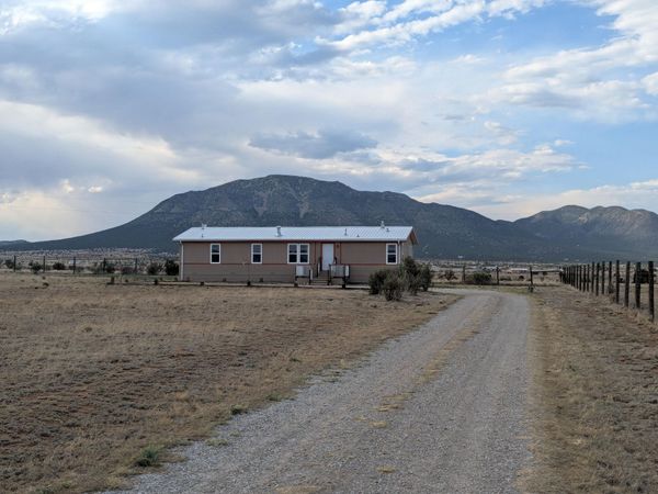 5 Northland Court, Edgewood, NM 87015