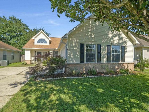 198 Mirabelle Cir, Pensacola, FL 32514