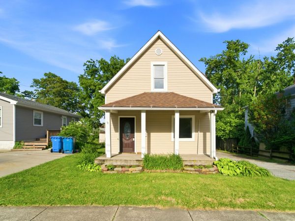 302 N West , Crown Point, IN 46307