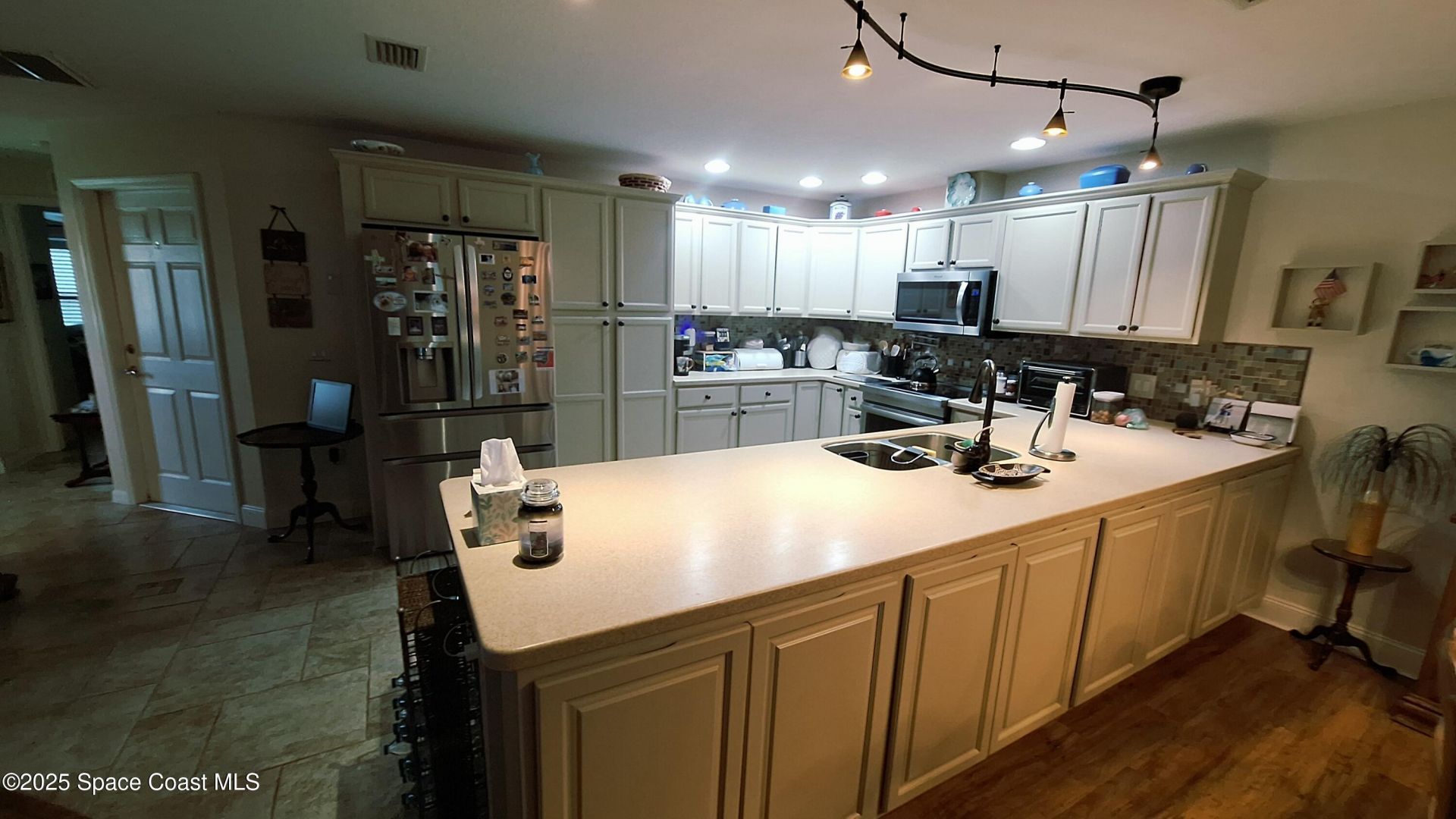 511 L M Davey Lane , Titusville, FL 32780 Photo