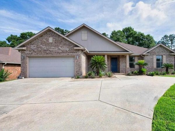 10006 Castleberry Boulevard, Pensacola, FL 32526