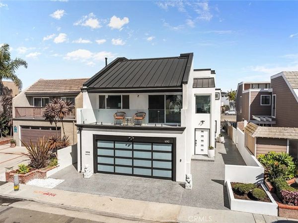 16742 Intrepid Ln , Huntington Beach, CA 92649