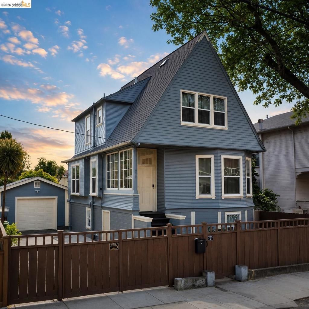 2026 Woolsey St , Berkeley, CA 94703 Main Photo