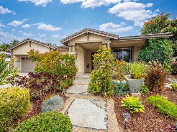 879 Wigeon Way , Arroyo Grande, CA 93420