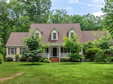 1356 KENTS MILL RD, Louisa, VA 23093