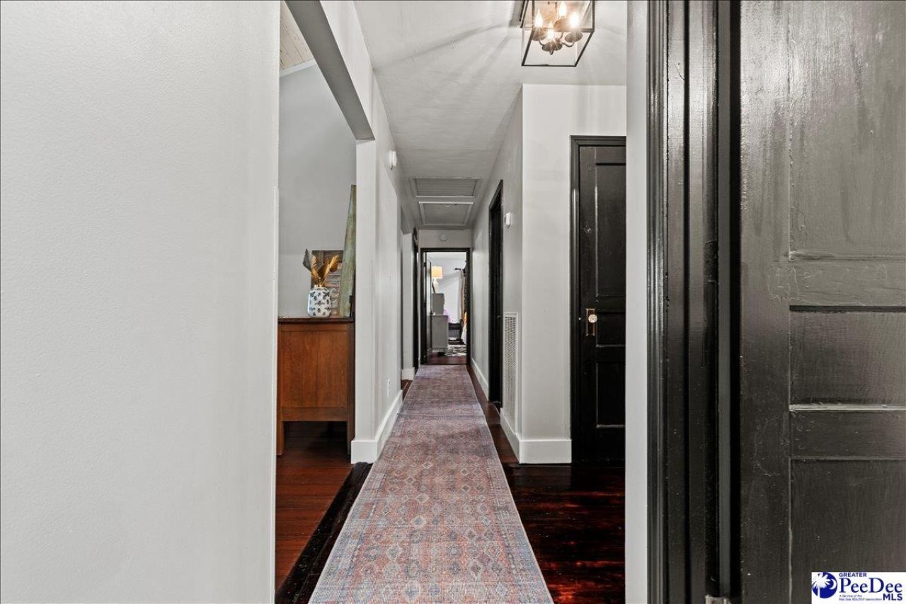 1914 Deerwood Place Photo 17