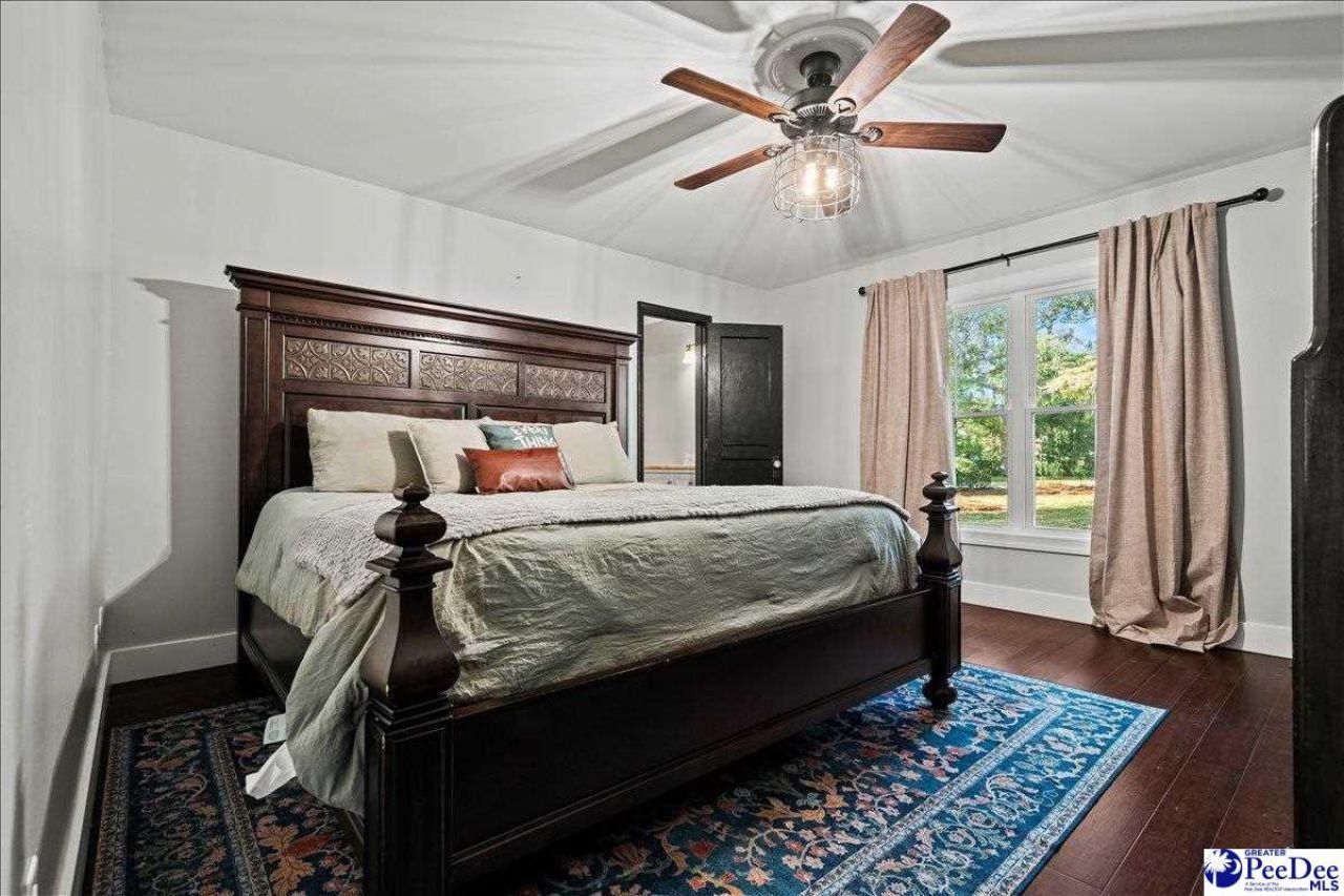 1914 Deerwood Place Photo 18