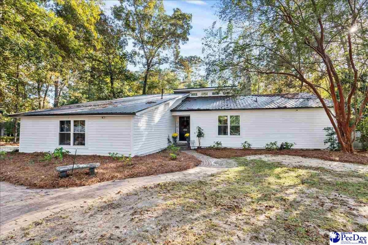 1914 Deerwood Place Photo 5