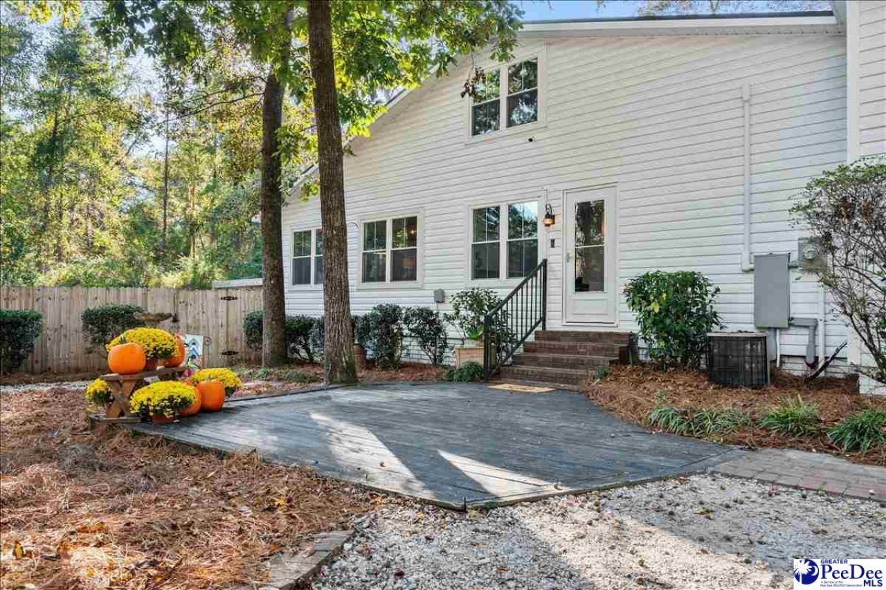 1914 Deerwood Place Photo 52