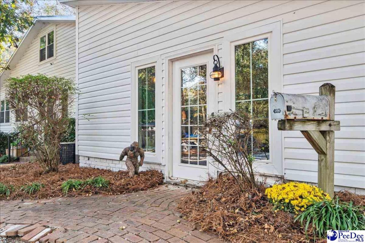 1914 Deerwood Place Photo 53