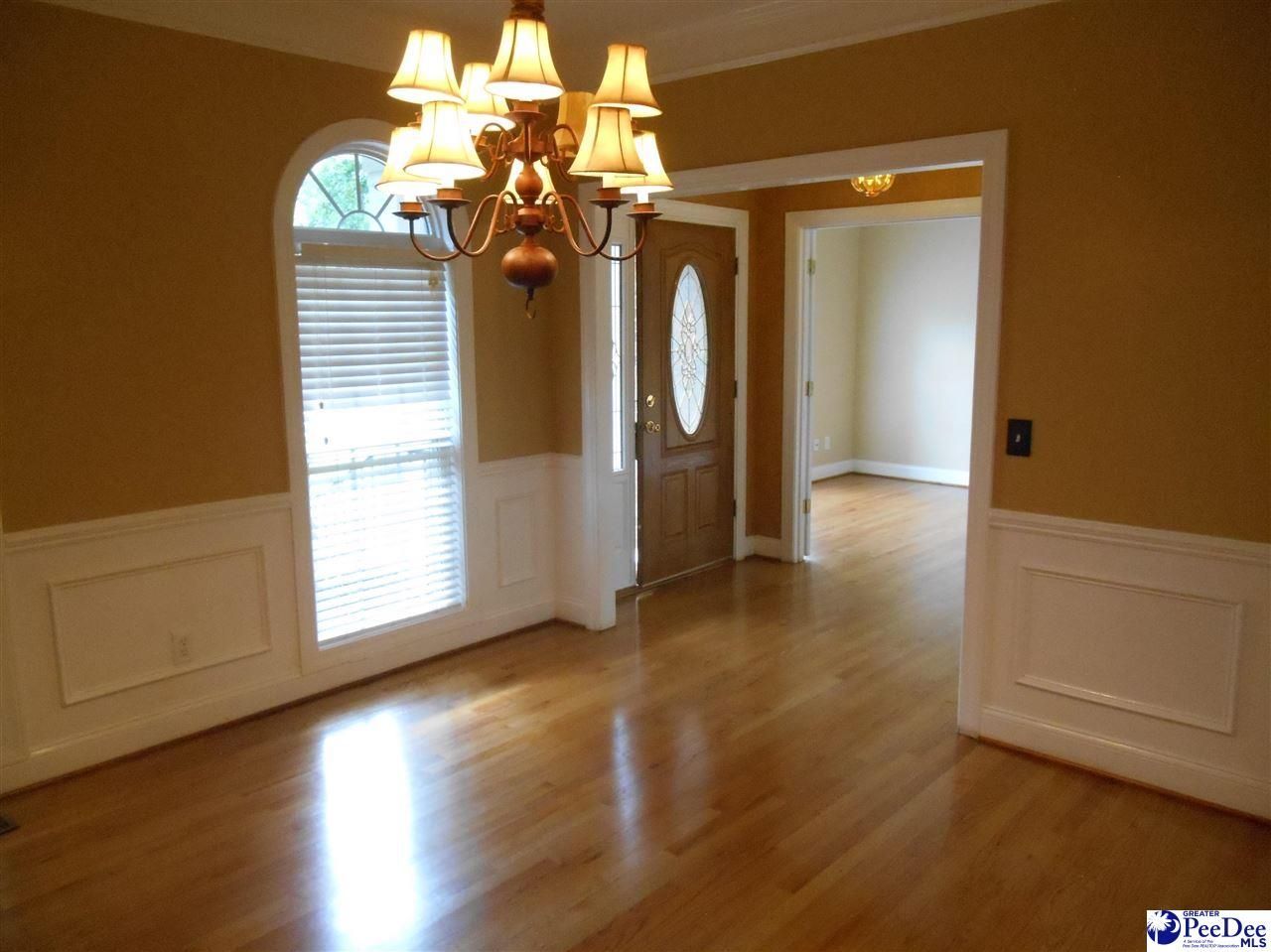 2811 Founder Photo 10