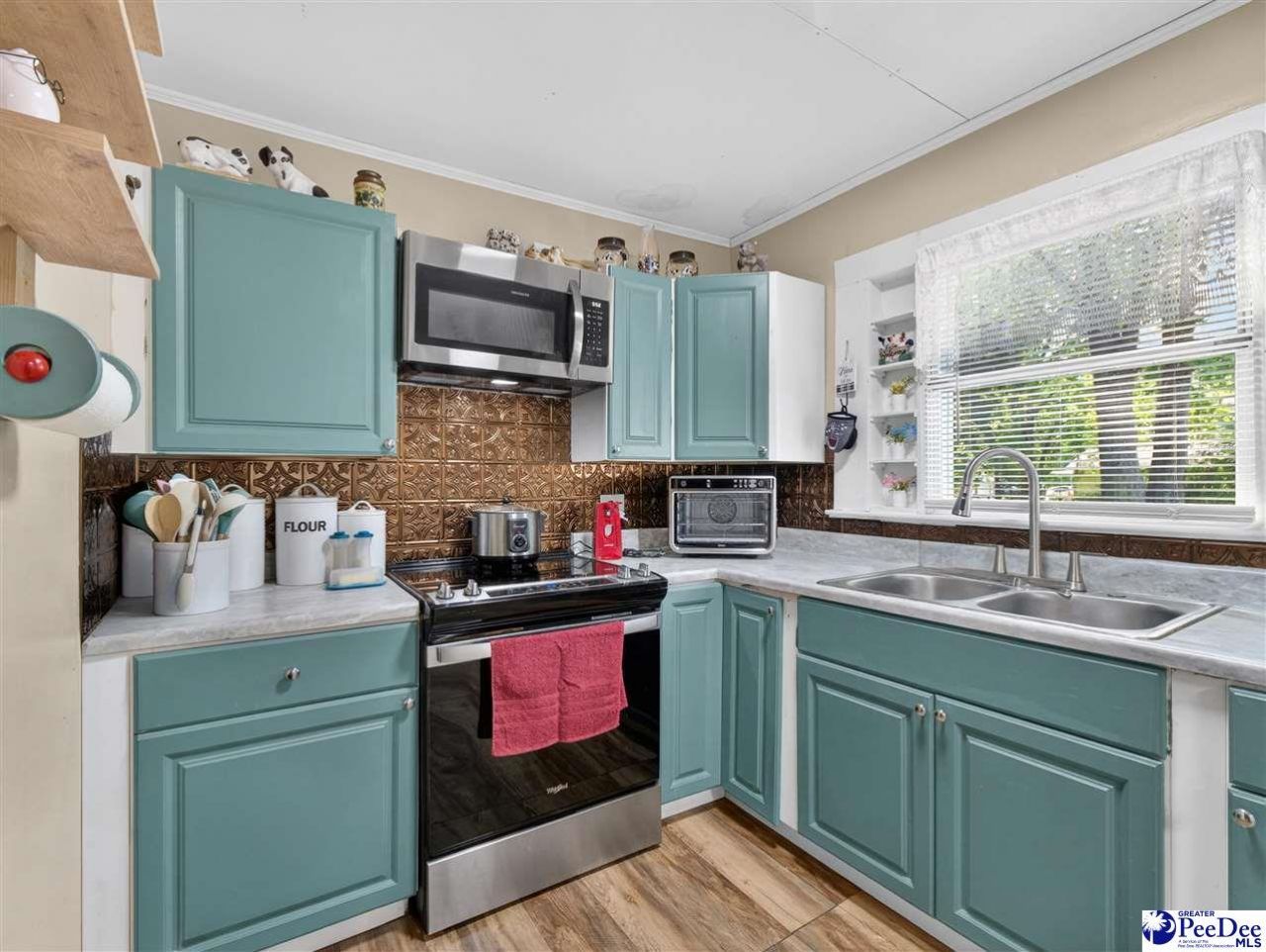 224 Godfrey Street Photo 11
