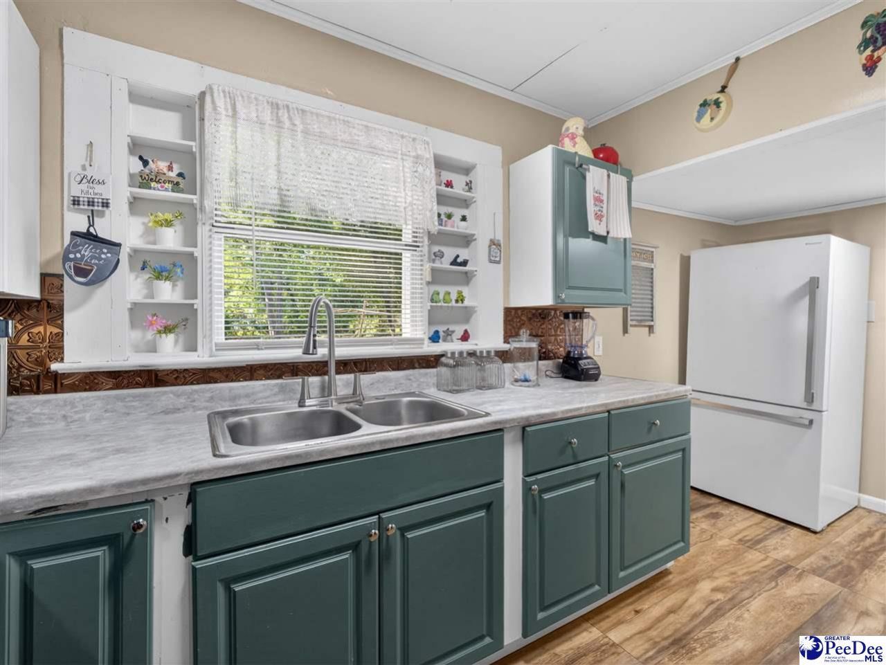 224 Godfrey Street Photo 12