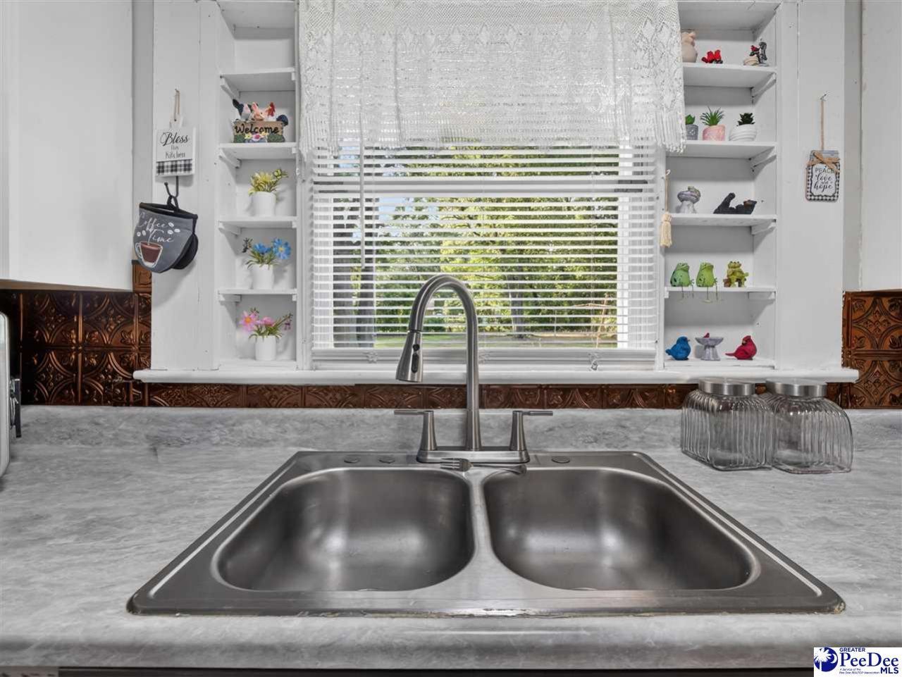 224 Godfrey Street Photo 13