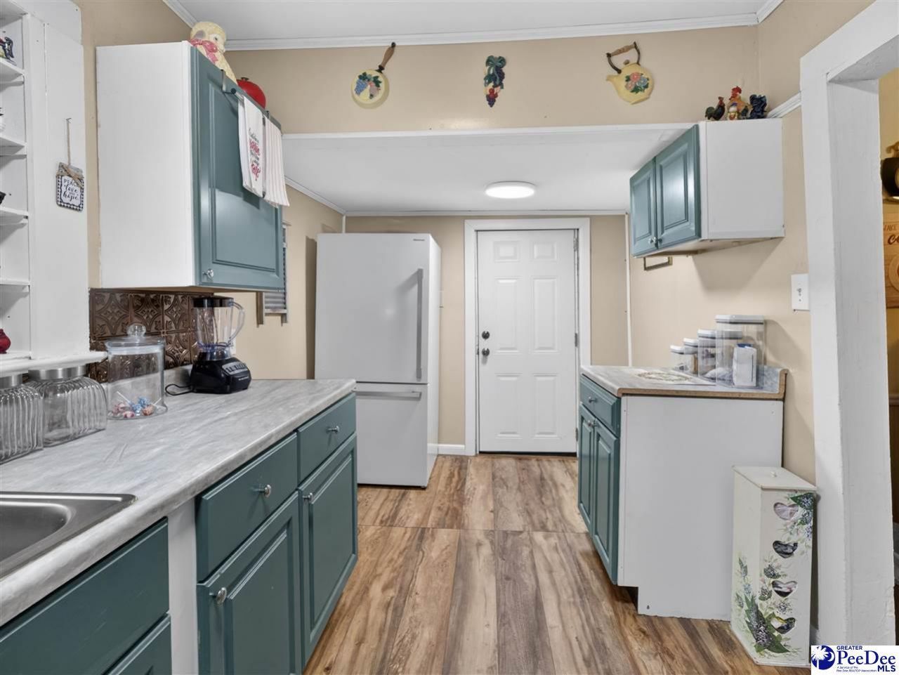 224 Godfrey Street Photo 14
