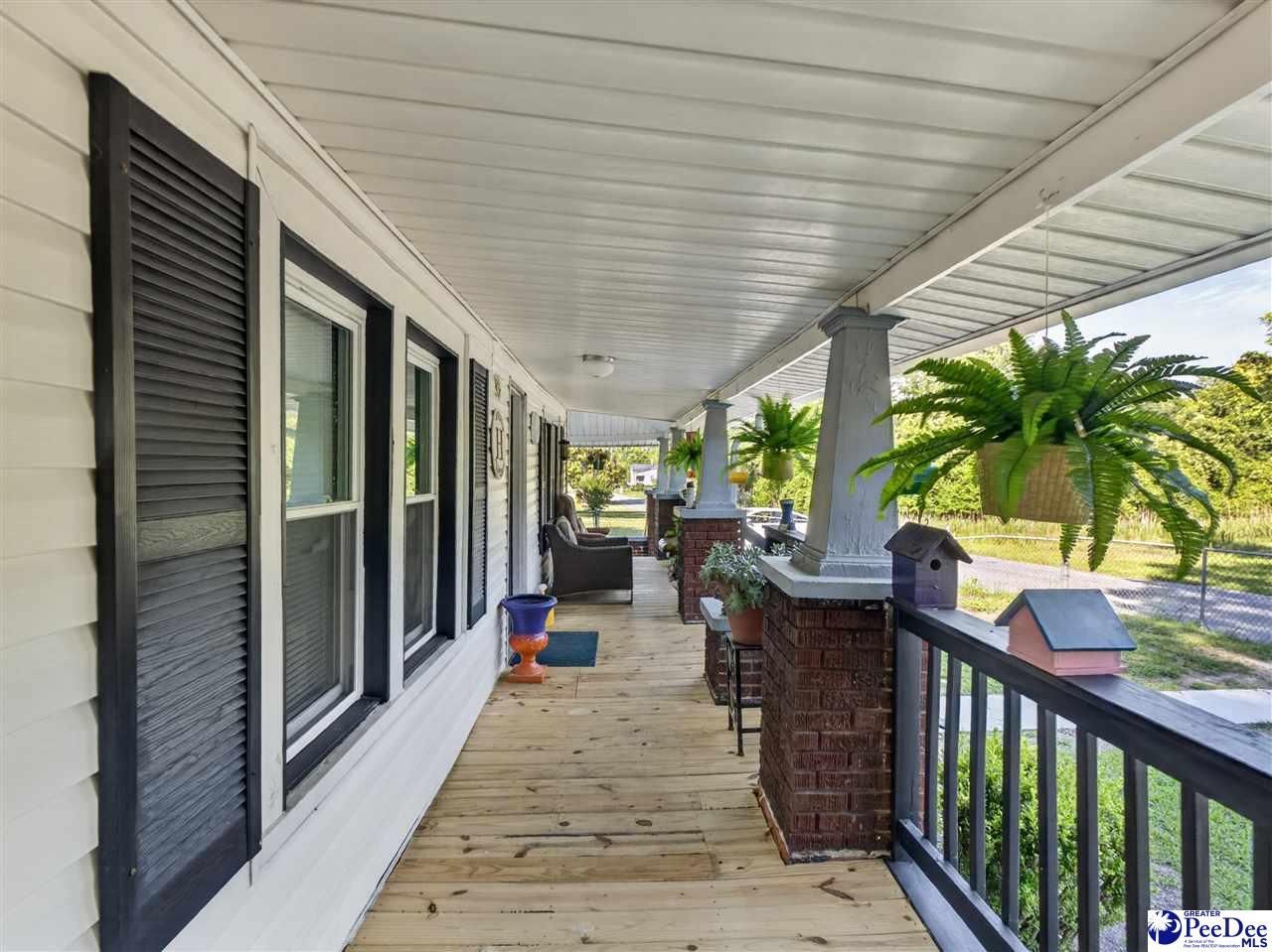 224 Godfrey Street Photo 5
