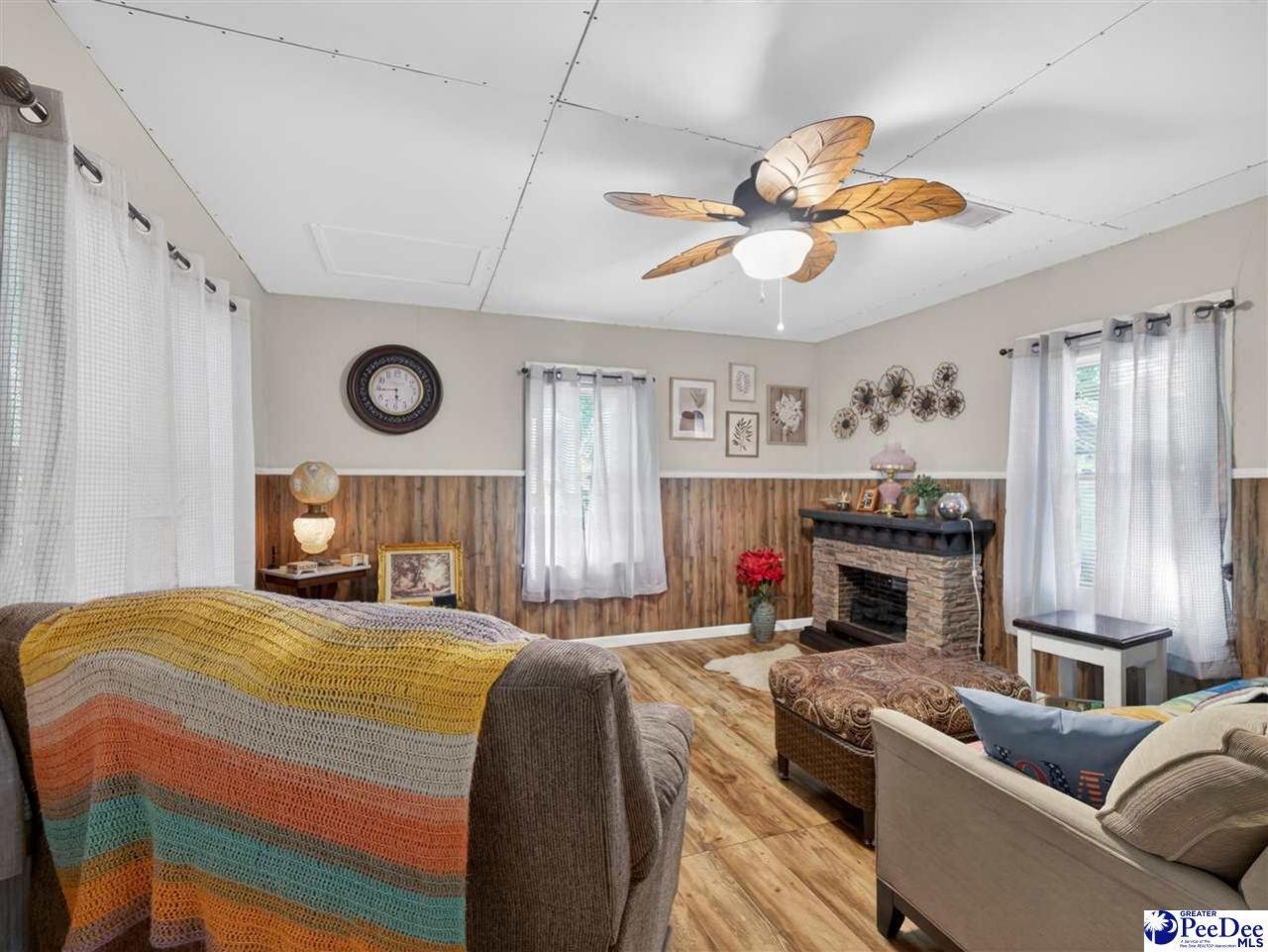 224 Godfrey Street Photo 6