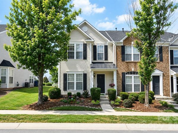 4913 Sunburst Lane , Charlotte, NC 28213