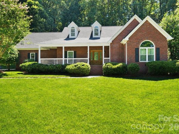 10846 Tyler Brook Lane, Charlotte, NC 28227