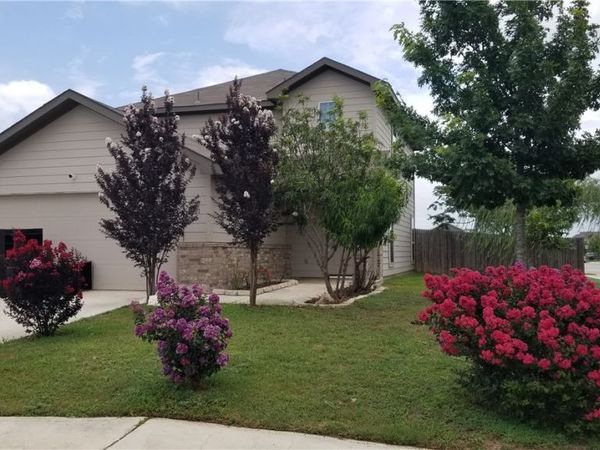 2401 Ranger Pass , Seguin, TX 78155