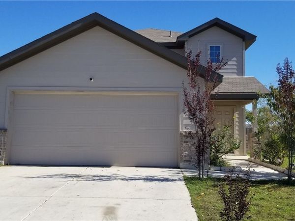 2401 Ranger Pass , Seguin, TX 78155
