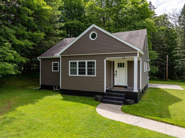 1101 W Division Street, Stambaugh Twp, MI 49935