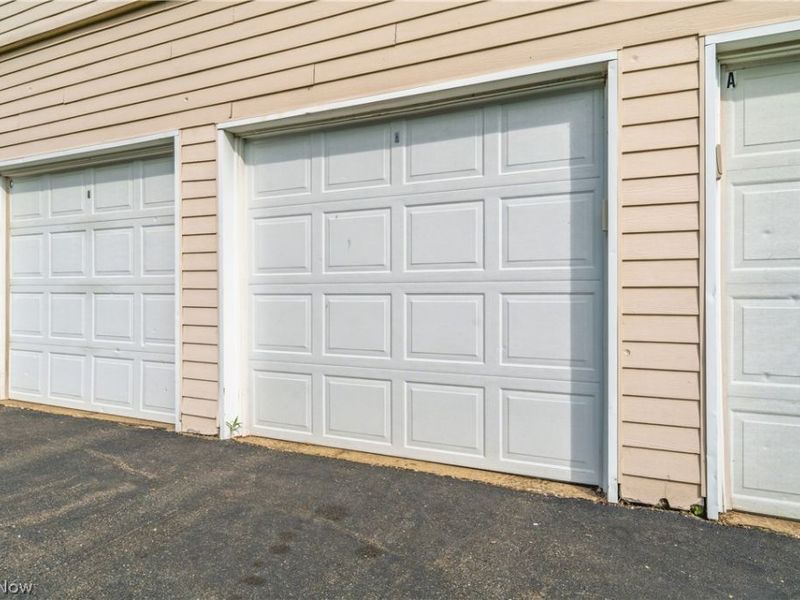 2551 Royal County Down , Uniontown, OH 44685 Photo 18