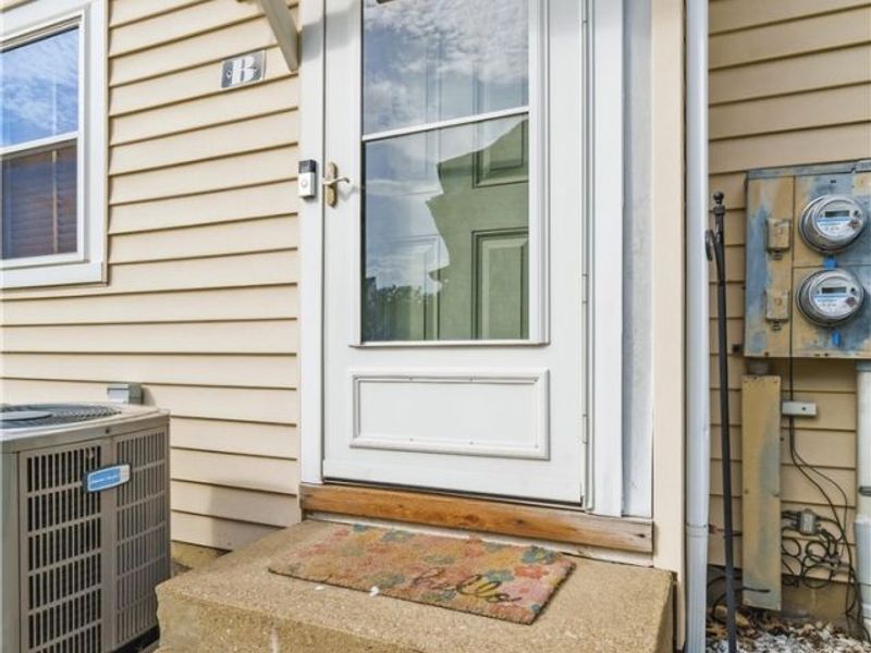 2551 Royal County Down , Uniontown, OH 44685 Photo 4