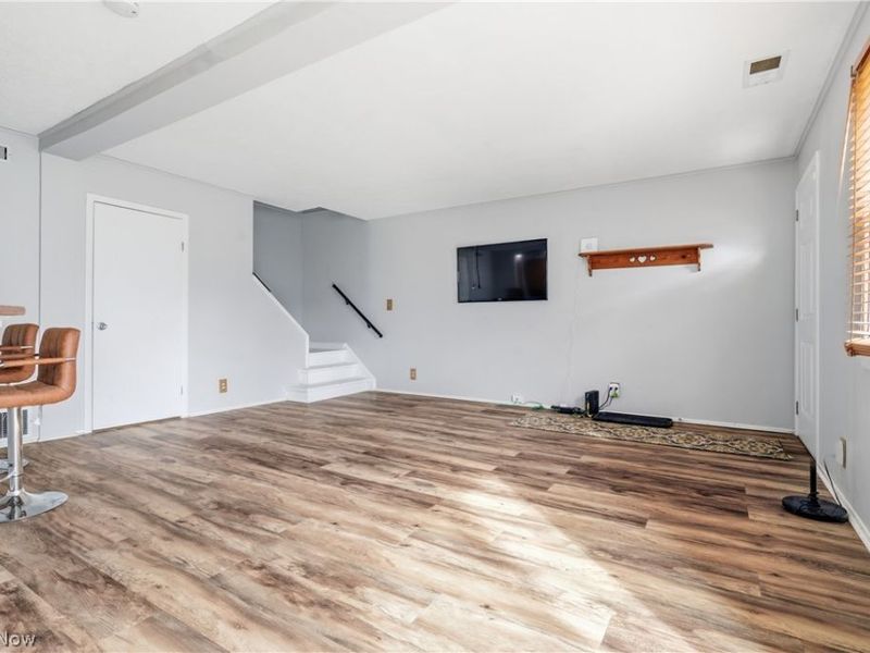 2551 Royal County Down , Uniontown, OH 44685 Photo 6
